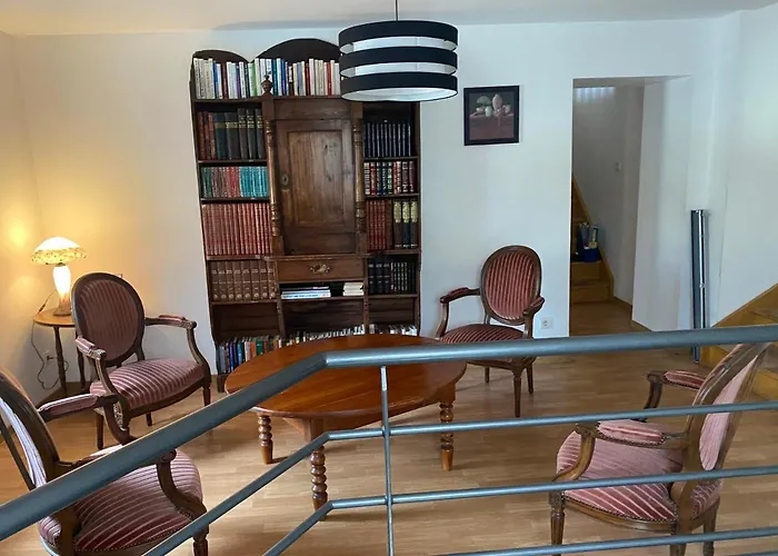 De L'etang De La Demoiselle